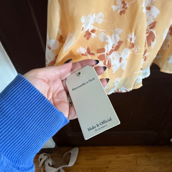 ABERCROMBIE | Orange Floral Flutter Sleeve Keyhole Mini Dress | Small BNWT - Picture 8 of 8